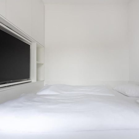 Ruhig, Hell Und Neu Mit Garage Leilighet Wien Eksteriør bilde